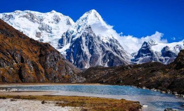 Kanchenjunga Circuit Trek